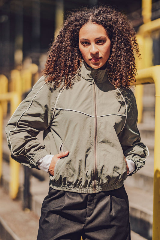 Learn how to sew a zipper side pocket