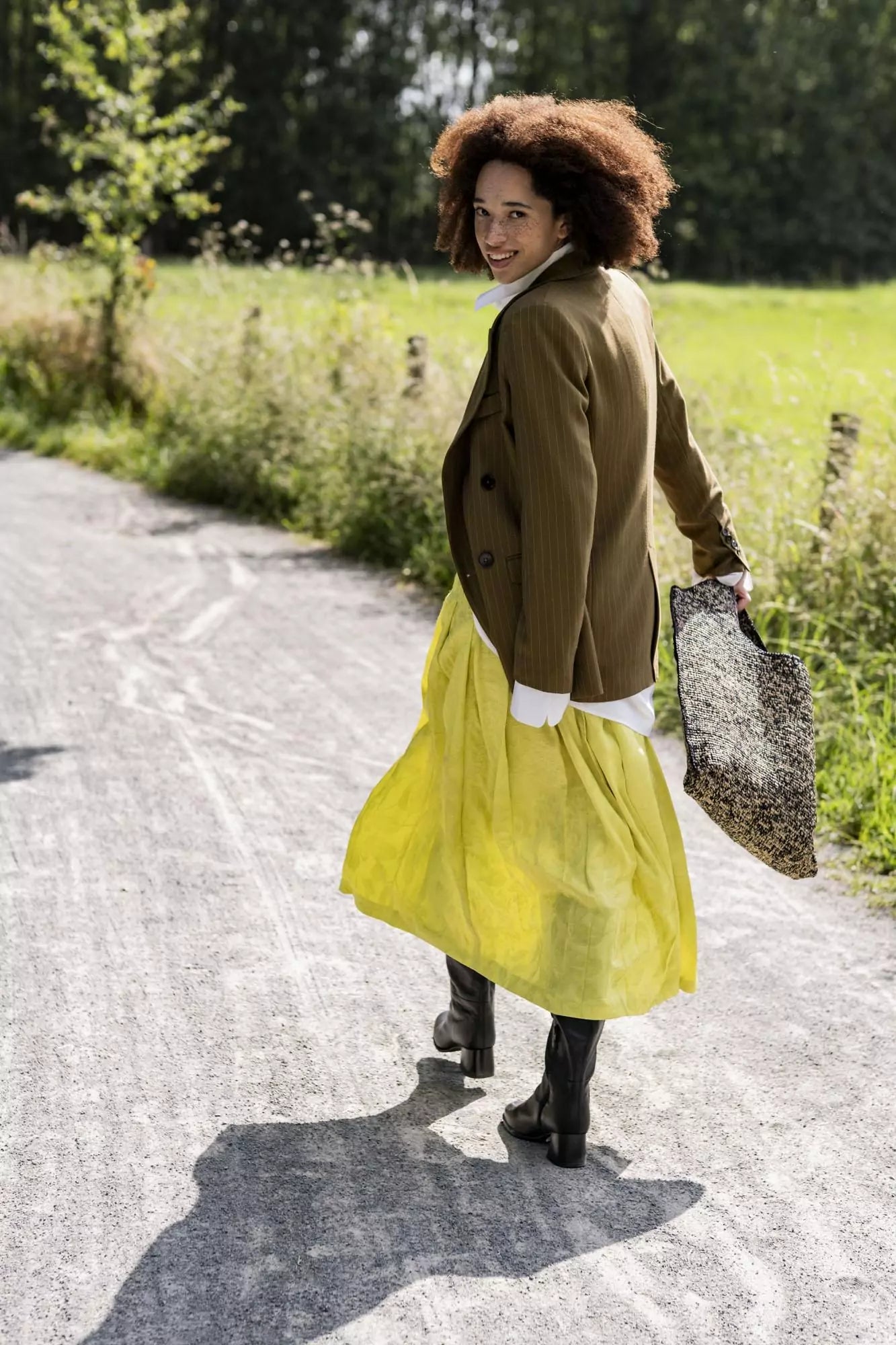 Working with flowing fabrics