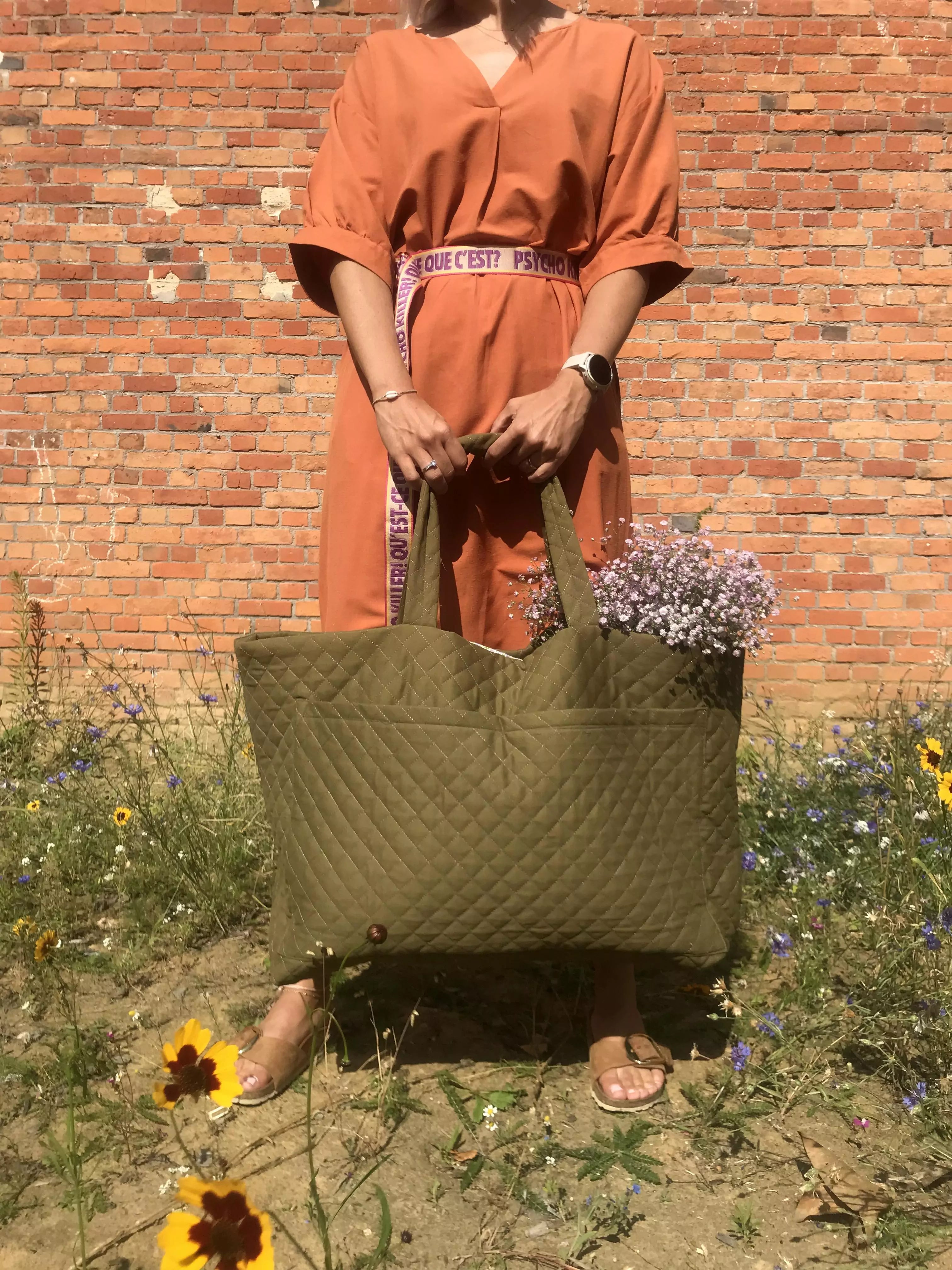 Oversized bags ... pretty and practical!
