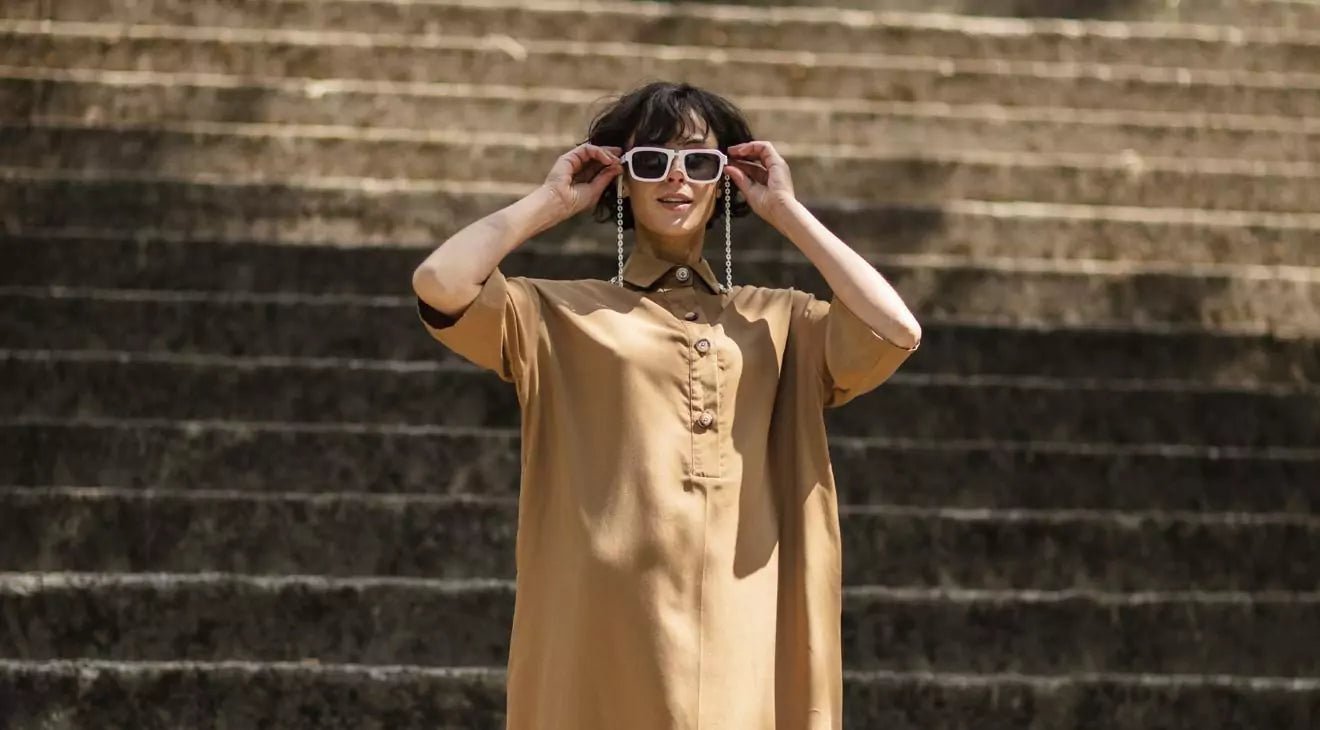 Say adios to tight clothes because this autumn, oversized shirts are still all the rage